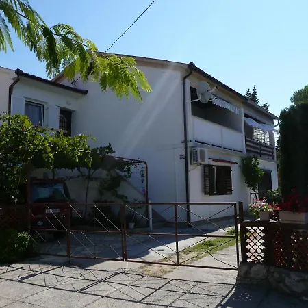 Apartment In Barbat/insel Rab 16475